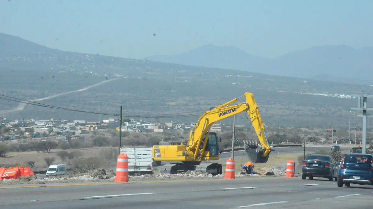 La obra carretera proyectada para la autopista 57 en dirección México-Querétaro en su